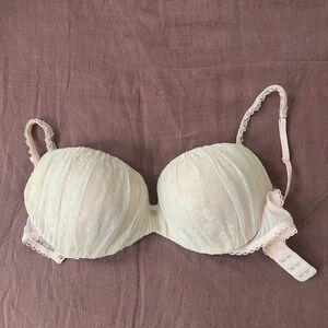 Victoria's Secret Pink/White Floral Lace Bra (34D)